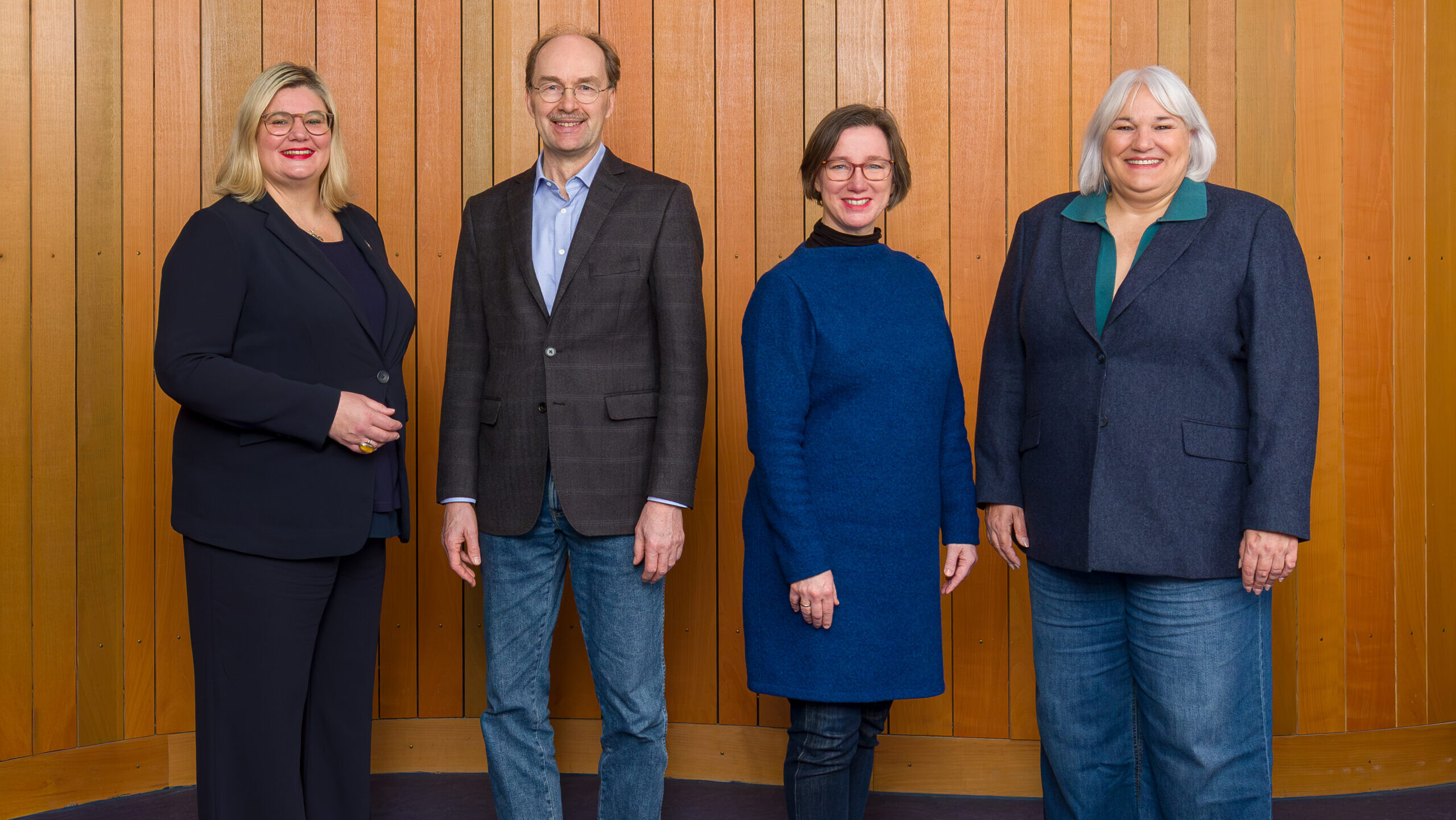 gfVorstand_Jan26 Der neue geschäftsführende Vorstand von BAUM (v.l.): Ellen Weiland (stellvertretende Vorsitzende), Martin Oldeland (stellvertretender Vorsitzender), Yvonne Zwick (Vorsitzende), Marion Sollbach (stellvertretende Vorsitzende).